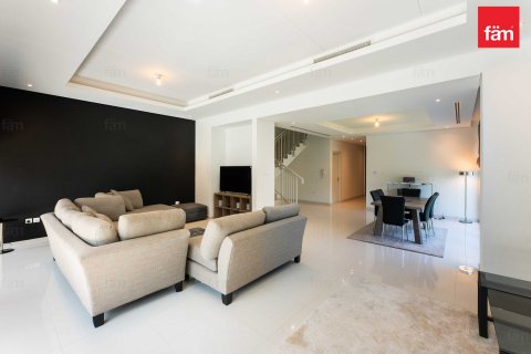 3 غرف نوم فيلا في دبي, الإمارات العربية المتحدة رقم 98979 8