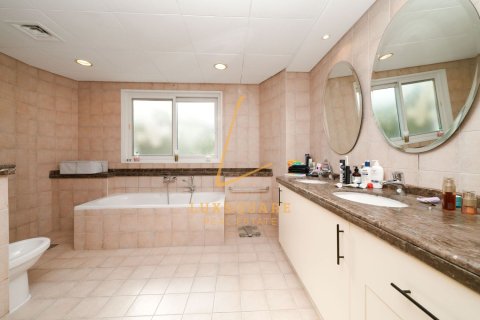 5 bedrooms Villa in Green Community West, UAE No. 164155 26