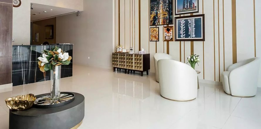 Apartment de 2 dormitorios en GOLF PROMENADE Dubai, UAE No. 95267