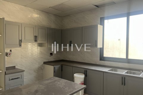 5 bedrooms Villa in Dubai, UAE No. 55871 12