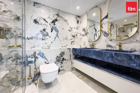 2 bedrooms Apartment in Business Bay, UAE No. 152058 5