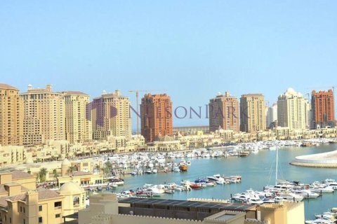 2 bedrooms Apartment in Doha, Qatar No. 57838 2