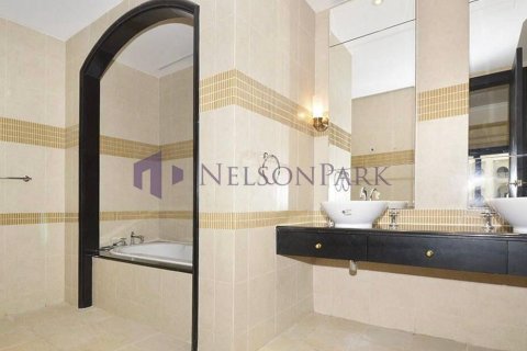 2 bedrooms Apartment in Doha, Qatar No. 57838 7