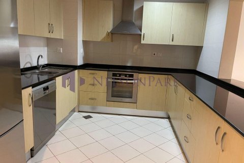 1 bedroom Apartment in Doha, Qatar No. 57836 4