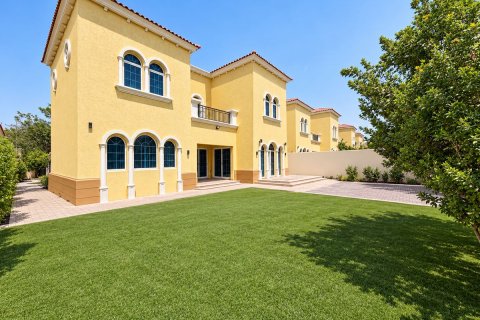 3 bedrooms Villa in Jumeirah Park, UAE No. 208285