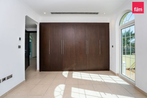 3 bedrooms Villa in Jumeirah Park, UAE No. 208285 9