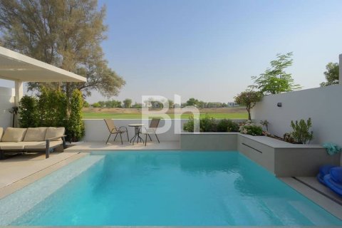 Townhouse de 4 dormitorios  No. 114273 2