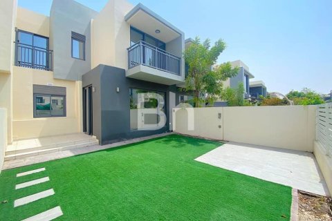 Townhouse de 3 dormitorios  No. 114274 2