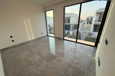 Villa de 4 dormitorios  No. 114271 5