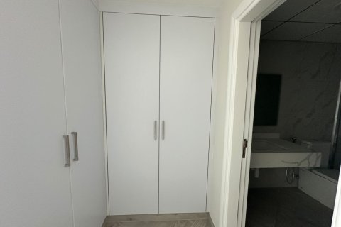 1 bedroom Apartment in Jumeirah Islands, UAE No. 183371 12