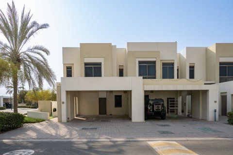 4 bedrooms Townhouse in Noor Townhouses, UAE No. 199724 3