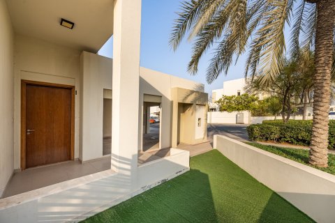 4 bedrooms Townhouse in Noor Townhouses, UAE No. 199724 4