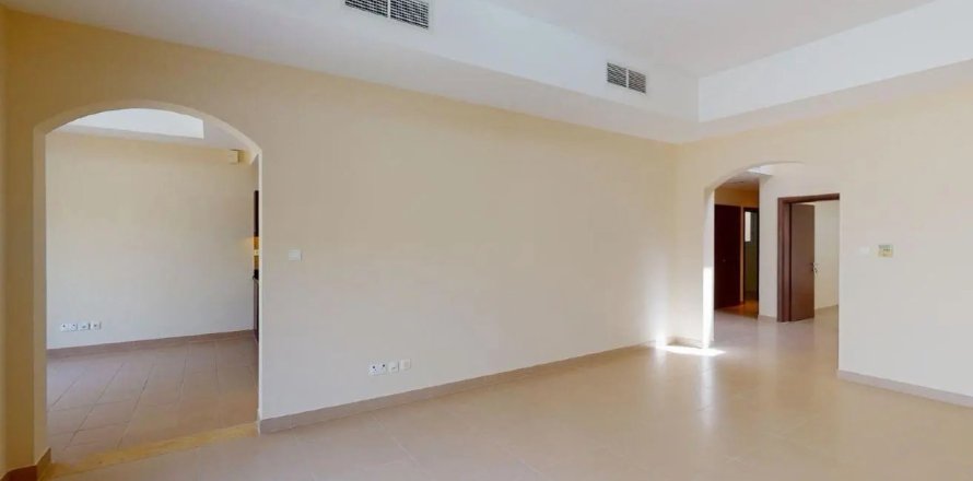 4 bedrooms Villa in Dubai Silicon Oasis, UAE No. 199722