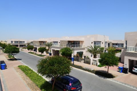 3 bedrooms Villa in Dubai Silicon Oasis, UAE No. 199720 3