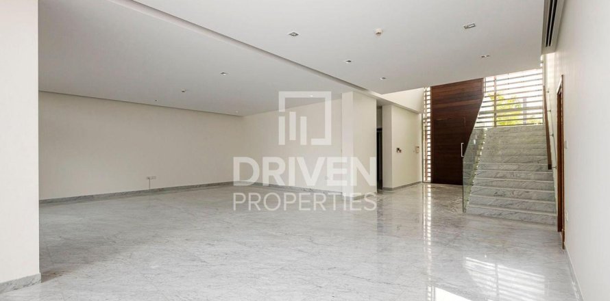 5 bedrooms Villa in District One, UAE No. 192411