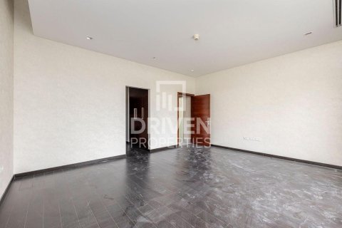 5 bedrooms Villa in District One, UAE No. 192411 18