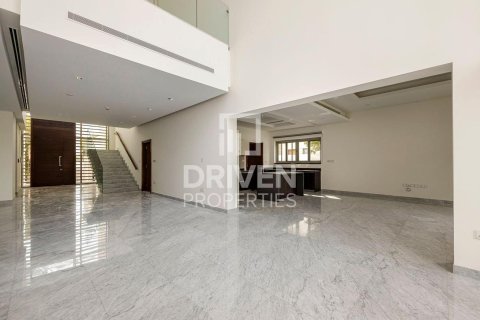 5 bedrooms Villa in District One, UAE No. 192411 3