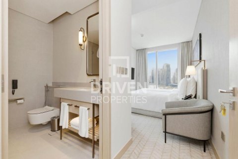 Квартира с 2 спальнями в Vida Residences Dubai Mall, ОАЭ №192409 11