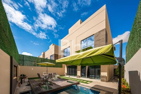 Villa de 6 chambres à Tilal City, UAE No. 14223 3