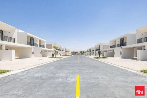 Townhouse de 3 chambres à Town Square, UAE No. 88826 26
