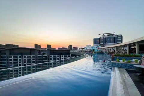1 bedroom Apartment in Palm Jumeirah, UAE No. 183338 21