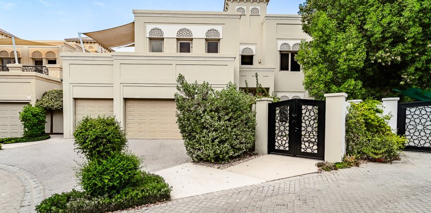 Villa de 6 chambres à Al Wasl, UAE No. 183336