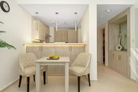 1 bedroom Apartment in Palm Jumeirah, UAE No. 183339 21