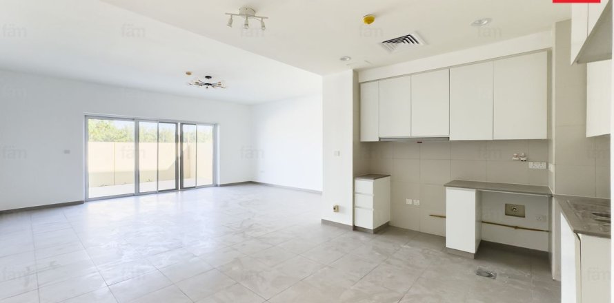 Apartment de 3 dormitorios en Dubai, UAE No. 147713