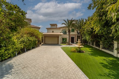 Villa de 4 dormitorios en Jumeirah Islands, UAE No. 210466 21