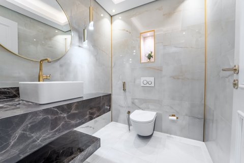 Villa de 4 dormitorios en Jumeirah Islands, UAE No. 210466 20