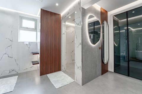 Villa de 4 dormitorios en Jumeirah Islands, UAE No. 210466 17
