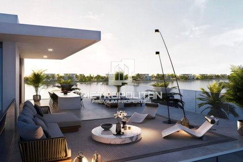 5 bedrooms Villa in District One, UAE No. 8642 12