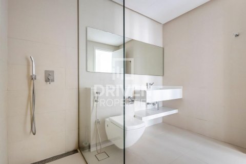 Apartment de 2 dormitorios en West Avenue Tower, UAE No. 202541 11