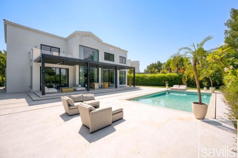 Villa de 5 dormitorios en Jumeirah Islands, UAE No. 201093