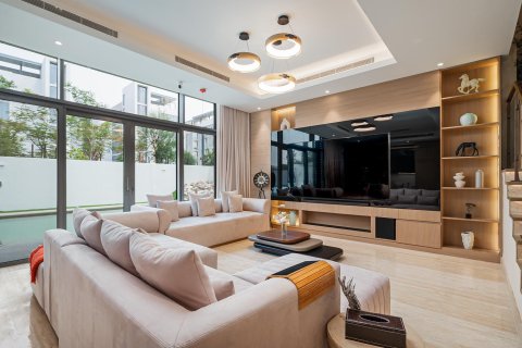 Villa de 4 dormitorios en District One, UAE No. 202316 3