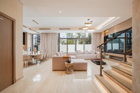 Villa de 4 dormitorios en District One, UAE No. 202316 6