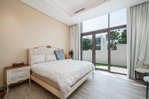 Villa de 4 dormitorios en District One, UAE No. 202316 14