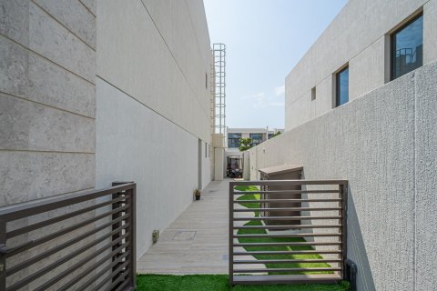 Villa de 4 dormitorios en District One, UAE No. 202316 13