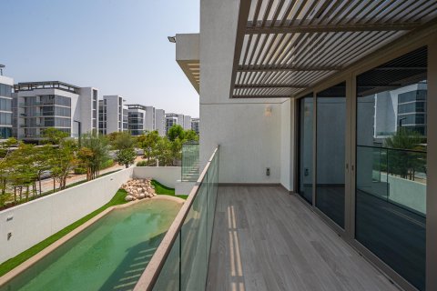 Villa de 4 dormitorios en District One, UAE No. 202316 23