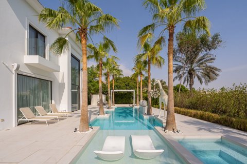 4 غرف نوم فيلا في Jumeirah Islands, الإمارات العربية المتحدة رقم 202313