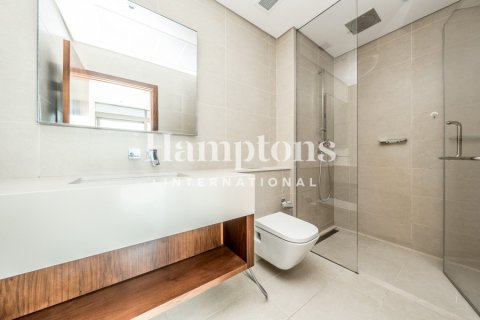 Apartment de 2 dormitorios en The Address Dubai Marina, UAE No. 149743 21