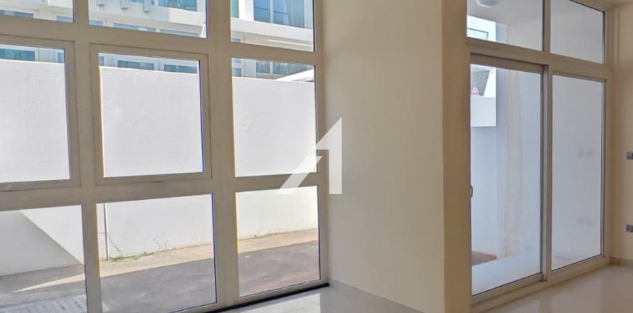 3 غرف نوم فيلا في الينابيع, الإمارات العربية المتحدة رقم 149850