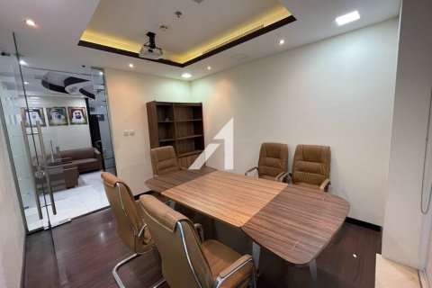 Office de 98m² en Sheikh Zayed Road, UAE No. 149851 9