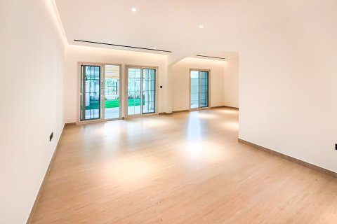 2 bedrooms Villa in Jumeirah Village Circle, UAE No. 199514 12