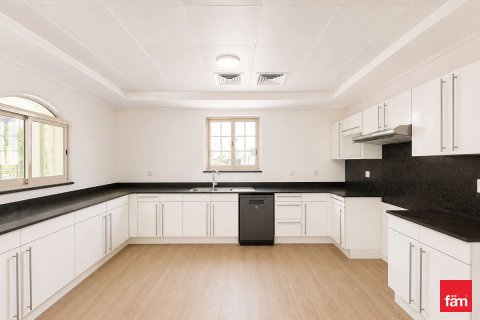 5 غرفة نوم  فيلا في Jumeirah Islands, الإمارات العربية المتحدة رقم 165468 6