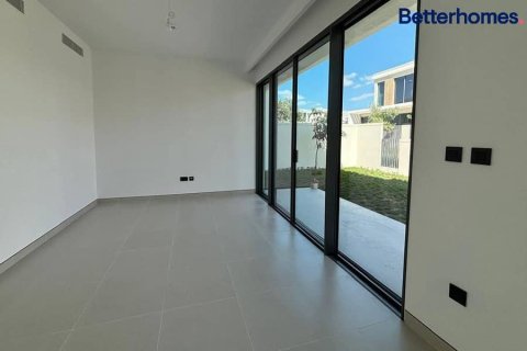 Villa de 4 dormitorios  No. 114875 26