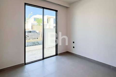Villa de 4 dormitorios  No. 114873 31