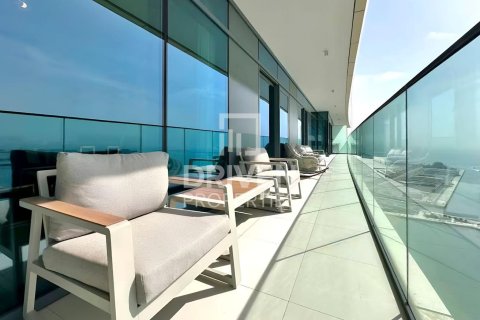 Appartement de 4 chambres à EMAAR Beachfront, UAE No. 206541 27