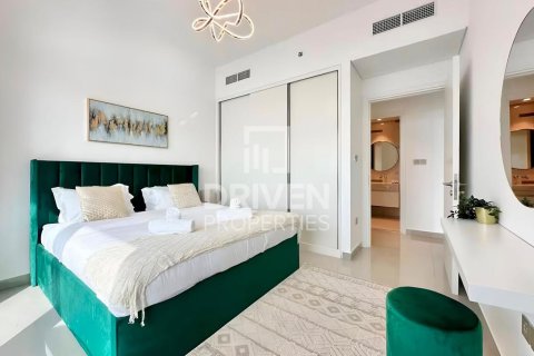 Appartement de 4 chambres à EMAAR Beachfront, UAE No. 206541 12