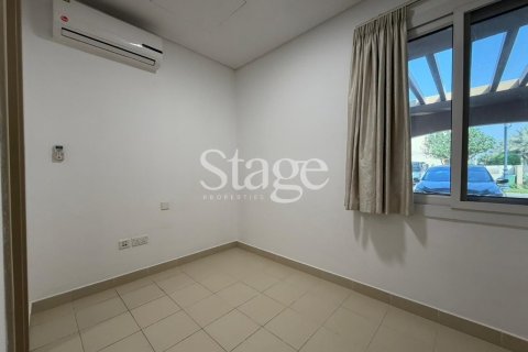 2 bedrooms Villa in Bella Casa, UAE No. 185654 17